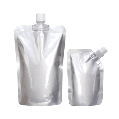購入 飲料の明確なプラスチック袋100mlのためのカスタマイズされた色の液体の口の袋 online manufacture